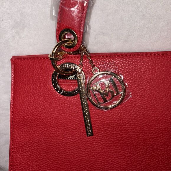 Badgley Mischka Big Logo eyelet Red Tote - W/Keychain BM-4040-RED - Picture 3 of 8